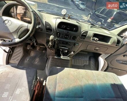 Белый Мерседес Sprinter, объемом двигателя 2.2 л и пробегом 832 тыс. км за 8200 $, фото 35 на Automoto.ua