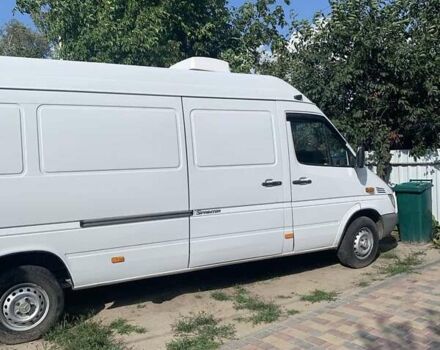 Белый Мерседес Sprinter, объемом двигателя 2.5 л и пробегом 214 тыс. км за 12000 $, фото 13 на Automoto.ua