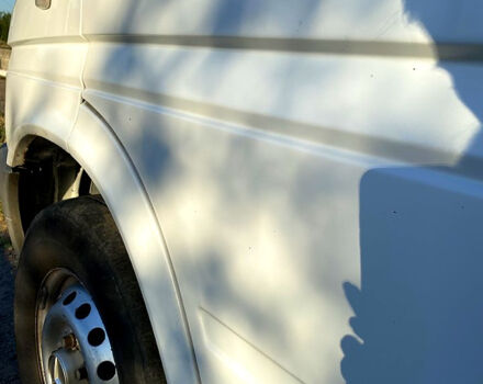 Белый Мерседес Sprinter, объемом двигателя 2.2 л и пробегом 570 тыс. км за 7200 $, фото 2 на Automoto.ua