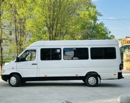 Белый Мерседес Sprinter, объемом двигателя 2.9 л и пробегом 300 тыс. км за 3200 $, фото 2 на Automoto.ua