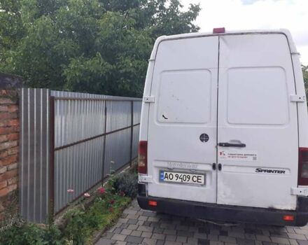 Белый Мерседес Sprinter, объемом двигателя 2.15 л и пробегом 280 тыс. км за 7000 $, фото 10 на Automoto.ua