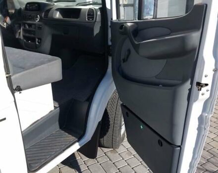 Белый Мерседес Sprinter, объемом двигателя 0 л и пробегом 375 тыс. км за 10000 $, фото 64 на Automoto.ua