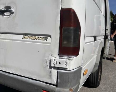 Белый Мерседес Sprinter, объемом двигателя 2.2 л и пробегом 832 тыс. км за 8200 $, фото 91 на Automoto.ua