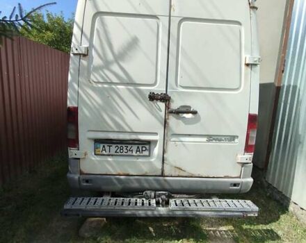 Белый Мерседес Sprinter, объемом двигателя 2.15 л и пробегом 495 тыс. км за 4300 $, фото 5 на Automoto.ua