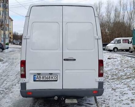 Белый Мерседес Sprinter, объемом двигателя 2.7 л и пробегом 500 тыс. км за 10900 $, фото 9 на Automoto.ua