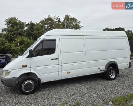Белый Мерседес Sprinter, объемом двигателя 2.7 л и пробегом 350 тыс. км за 19800 $, фото 19 на Automoto.ua