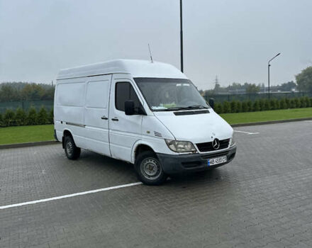 Белый Мерседес Sprinter, объемом двигателя 2.15 л и пробегом 650 тыс. км за 4950 $, фото 2 на Automoto.ua