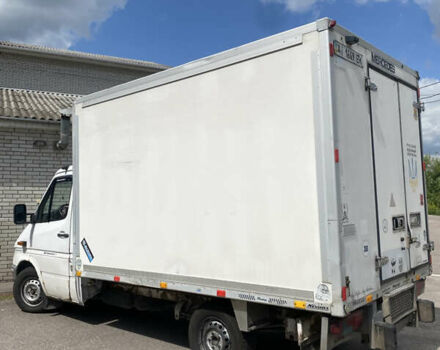 Белый Мерседес Sprinter, объемом двигателя 2.15 л и пробегом 800 тыс. км за 8500 $, фото 5 на Automoto.ua