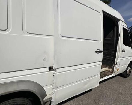 Белый Мерседес Sprinter, объемом двигателя 2.2 л и пробегом 832 тыс. км за 8200 $, фото 115 на Automoto.ua