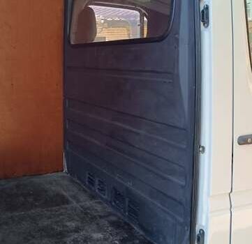 Белый Мерседес Sprinter, объемом двигателя 2.7 л и пробегом 280 тыс. км за 14500 $, фото 65 на Automoto.ua