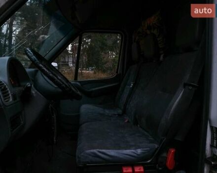 Белый Мерседес Sprinter, объемом двигателя 2.1 л и пробегом 404 тыс. км за 5500 $, фото 6 на Automoto.ua