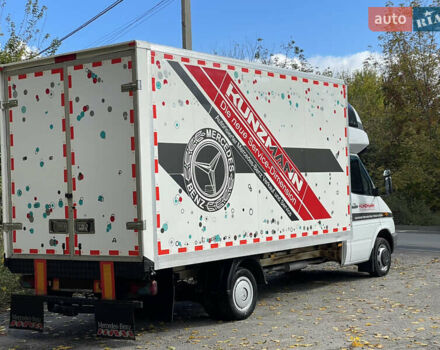 Белый Мерседес Sprinter, объемом двигателя 2.7 л и пробегом 430 тыс. км за 13500 $, фото 14 на Automoto.ua