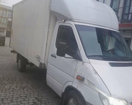 Белый Мерседес Sprinter, объемом двигателя 2.7 л и пробегом 530 тыс. км за 12850 $, фото 18 на Automoto.ua