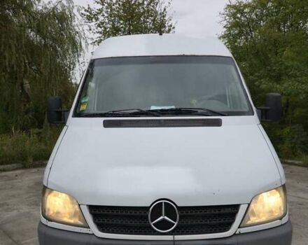 Белый Мерседес Sprinter, объемом двигателя 2.1 л и пробегом 656 тыс. км за 6500 $, фото 2 на Automoto.ua