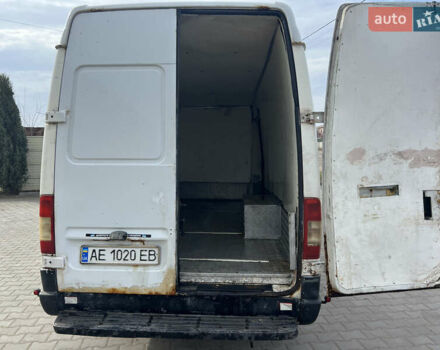 Белый Мерседес Sprinter, объемом двигателя 2.7 л и пробегом 470 тыс. км за 9000 $, фото 5 на Automoto.ua