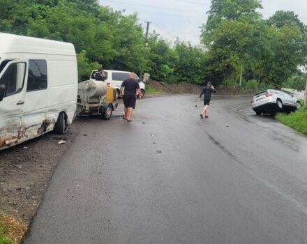Белый Мерседес Sprinter, объемом двигателя 2.1 л и пробегом 600 тыс. км за 1800 $, фото 9 на Automoto.ua