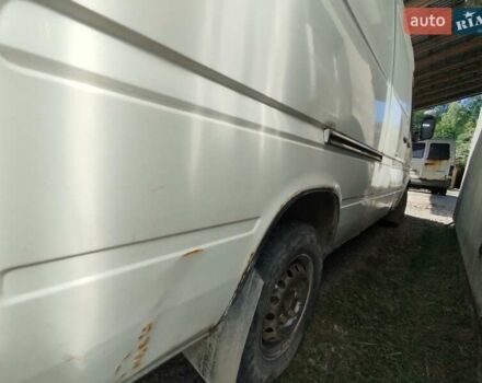 Белый Мерседес Sprinter, объемом двигателя 2.15 л и пробегом 495 тыс. км за 4300 $, фото 3 на Automoto.ua
