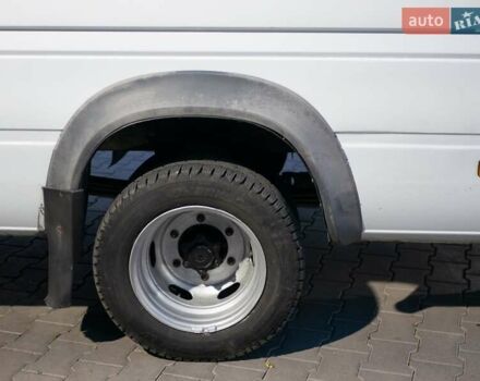 Белый Мерседес Sprinter, объемом двигателя 2.2 л и пробегом 490 тыс. км за 12500 $, фото 2 на Automoto.ua