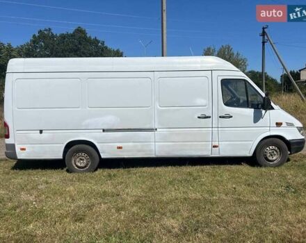 Білий Мерседес Sprinter, об'ємом двигуна 2.15 л та пробігом 560 тис. км за 7500 $, фото 1 на Automoto.ua