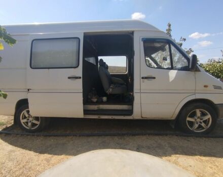 Білий Мерседес Sprinter, об'ємом двигуна 2.1 л та пробігом 300 тис. км за 8000 $, фото 1 на Automoto.ua