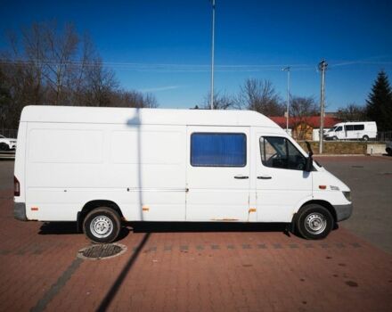 Белый Мерседес Sprinter, объемом двигателя 2.7 л и пробегом 350 тыс. км за 5810 $, фото 3 на Automoto.ua