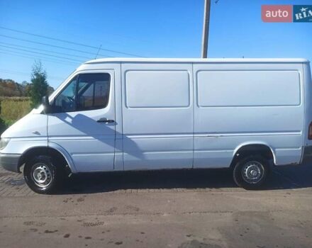 Белый Мерседес Sprinter, объемом двигателя 2.15 л и пробегом 716 тыс. км за 6500 $, фото 4 на Automoto.ua