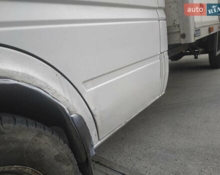 Белый Мерседес Sprinter, объемом двигателя 2.69 л и пробегом 565 тыс. км за 5000 $, фото 11 на Automoto.ua