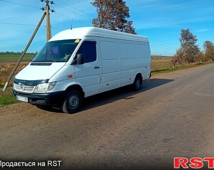 Белый Мерседес Sprinter, объемом двигателя 2.1 л и пробегом 700 тыс. км за 7000 $, фото 7 на Automoto.ua