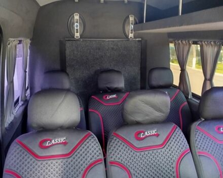 Белый Мерседес Sprinter, объемом двигателя 2.1 л и пробегом 390 тыс. км за 12000 $, фото 4 на Automoto.ua