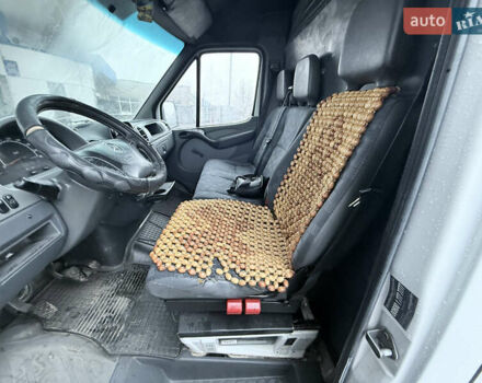 Белый Мерседес Sprinter, объемом двигателя 2.15 л и пробегом 480 тыс. км за 7400 $, фото 19 на Automoto.ua
