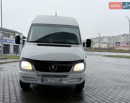Белый Мерседес Sprinter, объемом двигателя 2.15 л и пробегом 480 тыс. км за 7400 $, фото 3 на Automoto.ua
