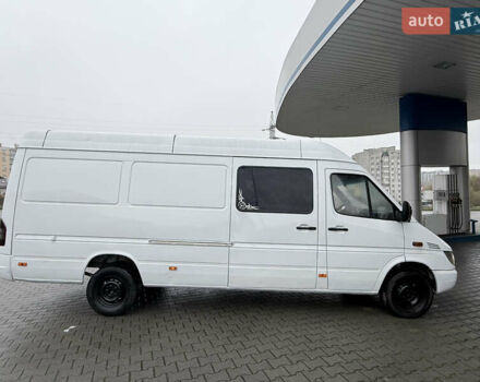 Белый Мерседес Sprinter, объемом двигателя 2.15 л и пробегом 480 тыс. км за 7400 $, фото 7 на Automoto.ua