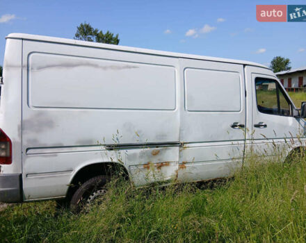 Белый Мерседес Sprinter, объемом двигателя 2.15 л и пробегом 360 тыс. км за 4900 $, фото 4 на Automoto.ua