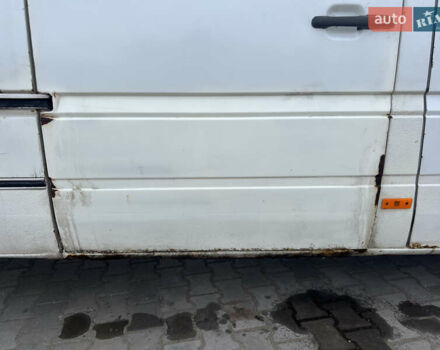 Белый Мерседес Sprinter, объемом двигателя 2.7 л и пробегом 470 тыс. км за 9000 $, фото 10 на Automoto.ua