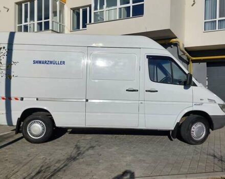 Белый Мерседес Sprinter, объемом двигателя 0 л и пробегом 375 тыс. км за 10000 $, фото 44 на Automoto.ua