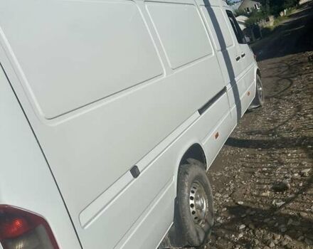Белый Мерседес Sprinter, объемом двигателя 0 л и пробегом 586 тыс. км за 10500 $, фото 1 на Automoto.ua