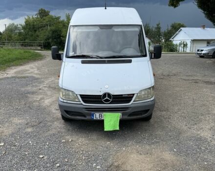 Белый Мерседес Sprinter, объемом двигателя 2.2 л и пробегом 410 тыс. км за 4200 $, фото 1 на Automoto.ua