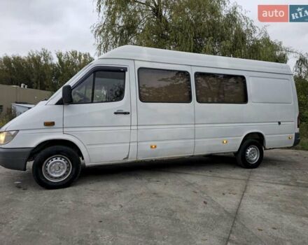 Белый Мерседес Sprinter, объемом двигателя 2.1 л и пробегом 656 тыс. км за 6500 $, фото 6 на Automoto.ua