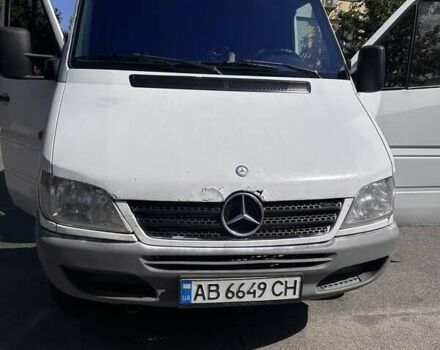 Белый Мерседес Sprinter, объемом двигателя 2.2 л и пробегом 832 тыс. км за 8200 $, фото 2 на Automoto.ua