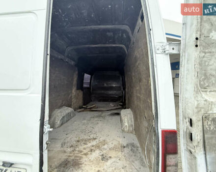Белый Мерседес Sprinter, объемом двигателя 2.15 л и пробегом 450 тыс. км за 7499 $, фото 13 на Automoto.ua