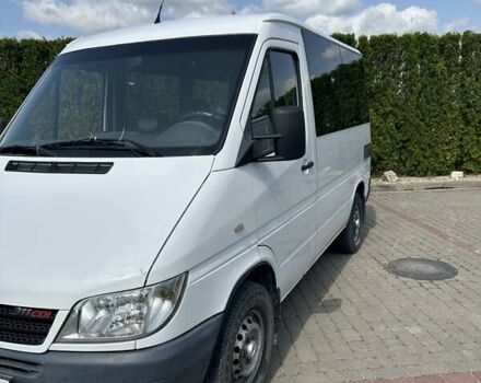 Белый Мерседес Sprinter, объемом двигателя 2.15 л и пробегом 371 тыс. км за 8000 $, фото 1 на Automoto.ua