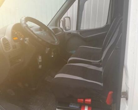 Белый Мерседес Sprinter, объемом двигателя 2.7 л и пробегом 530 тыс. км за 12850 $, фото 29 на Automoto.ua