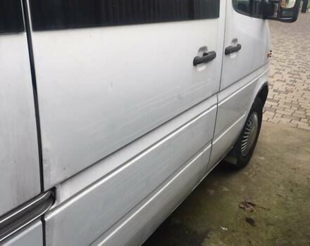 Белый Мерседес Sprinter, объемом двигателя 2.15 л и пробегом 280 тыс. км за 7000 $, фото 17 на Automoto.ua