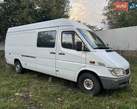 Белый Мерседес Sprinter, объемом двигателя 2.2 л и пробегом 388 тыс. км за 9700 $, фото 1 на Automoto.ua