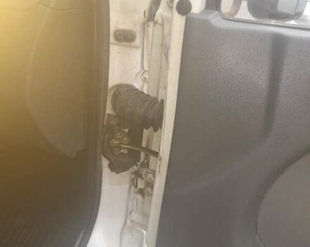 Белый Мерседес Sprinter, объемом двигателя 2.7 л и пробегом 510 тыс. км за 12500 $, фото 6 на Automoto.ua
