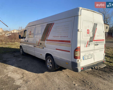 Белый Мерседес Sprinter, объемом двигателя 2.15 л и пробегом 450 тыс. км за 6000 $, фото 2 на Automoto.ua