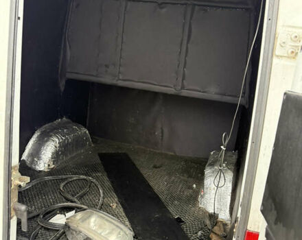 Белый Мерседес Sprinter, объемом двигателя 2.2 л и пробегом 200 тыс. км за 6750 $, фото 23 на Automoto.ua