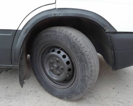 Белый Мерседес Sprinter, объемом двигателя 2.1 л и пробегом 400 тыс. км за 8000 $, фото 5 на Automoto.ua