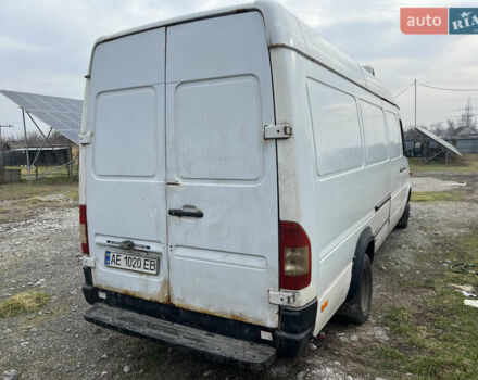 Белый Мерседес Sprinter, объемом двигателя 2.7 л и пробегом 470 тыс. км за 9000 $, фото 16 на Automoto.ua