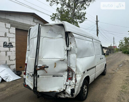 Белый Мерседес Sprinter, объемом двигателя 2.15 л и пробегом 300 тыс. км за 3350 $, фото 1 на Automoto.ua